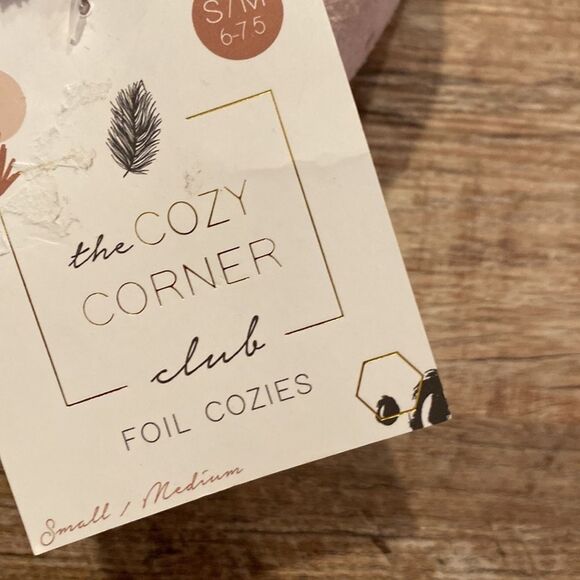 Cozy Corner Club Slipper Foil Cozies Pink Fluffy w Silver Star M/L - Picture 10 of 13